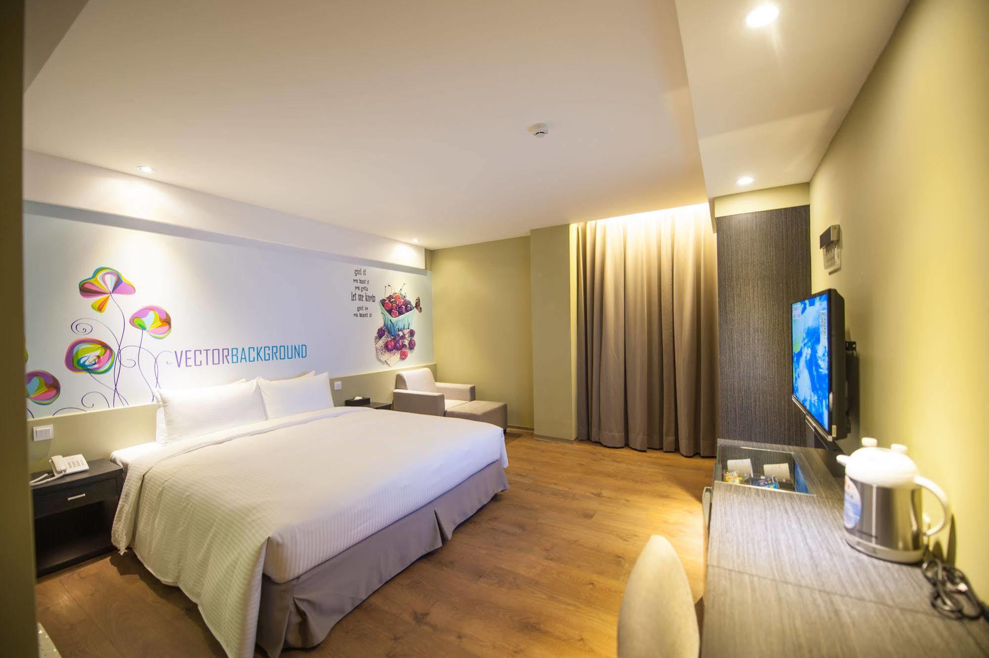 Wish Inn Hotel Kaohsiung Esterno foto