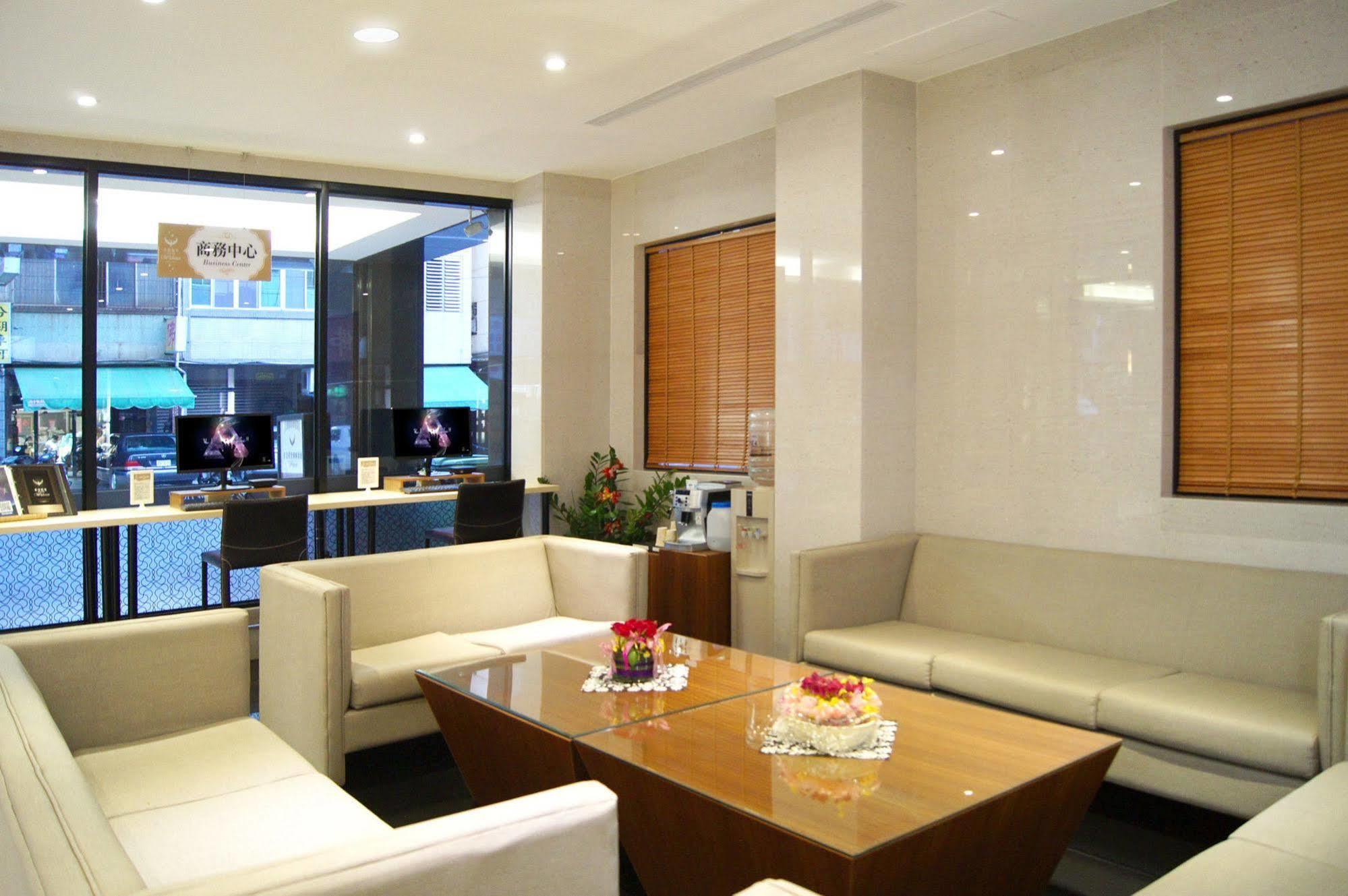 Wish Inn Hotel Kaohsiung Esterno foto